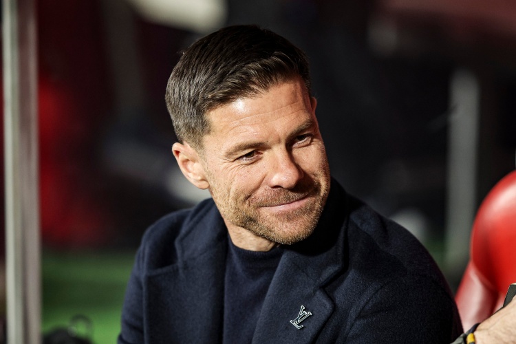 阿隆索:换人调整效果很好 姆巴佩已恢复训练有机会出战巴萨